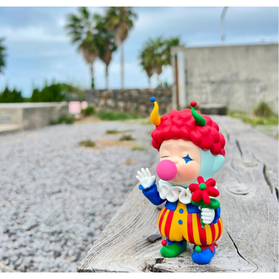CIRCUS CLOWN